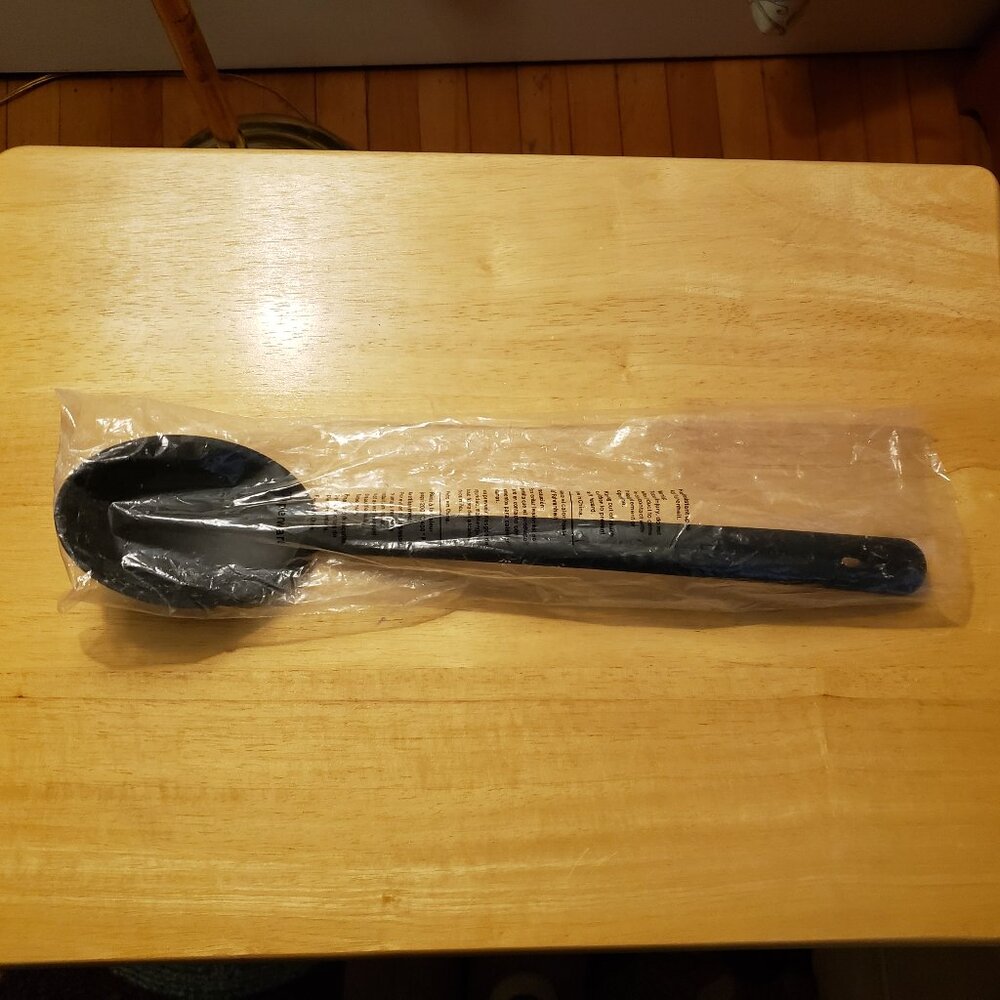 NWT Tupperware Serving Spoon - Picture 7 of 8